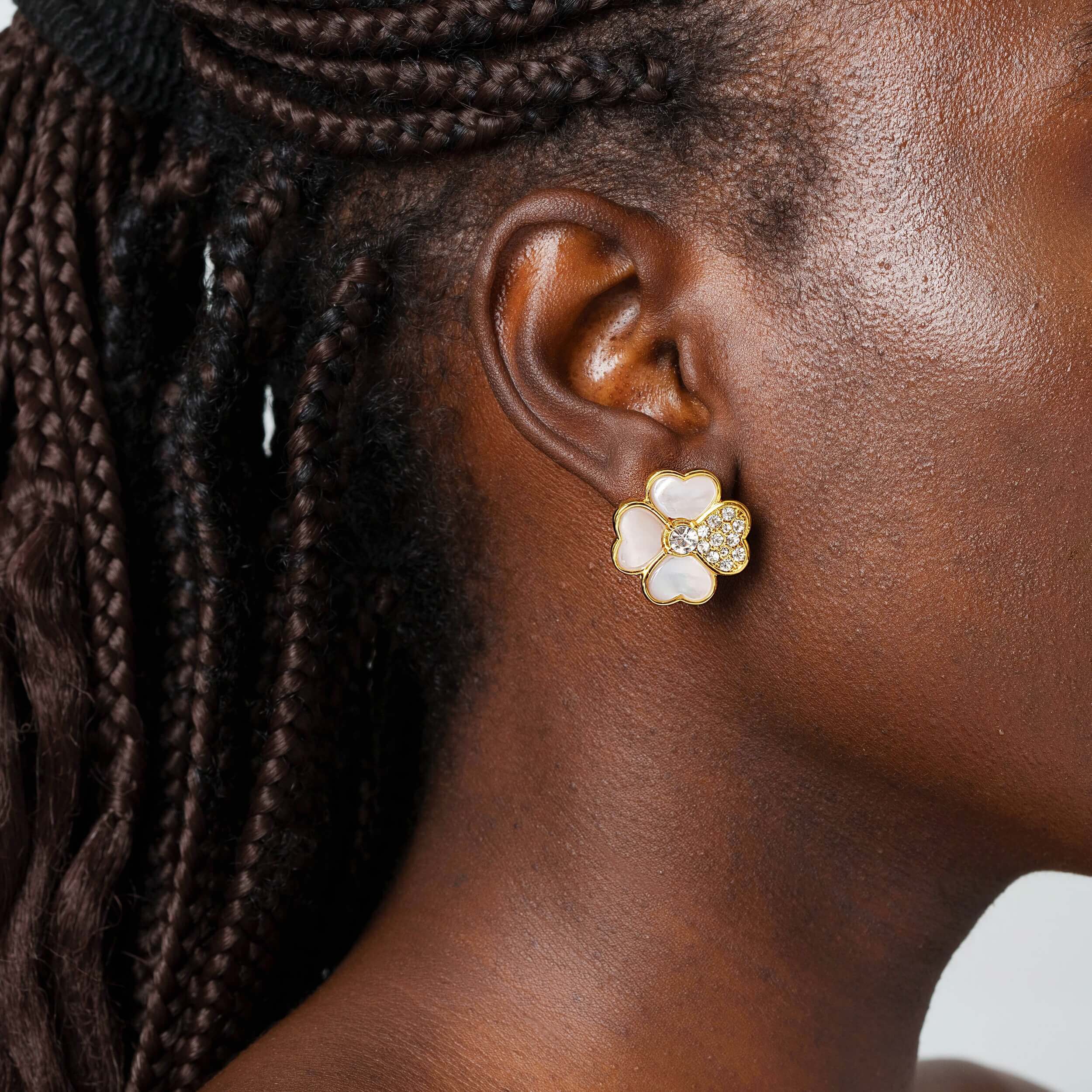 Soft Glow Clover Earrings