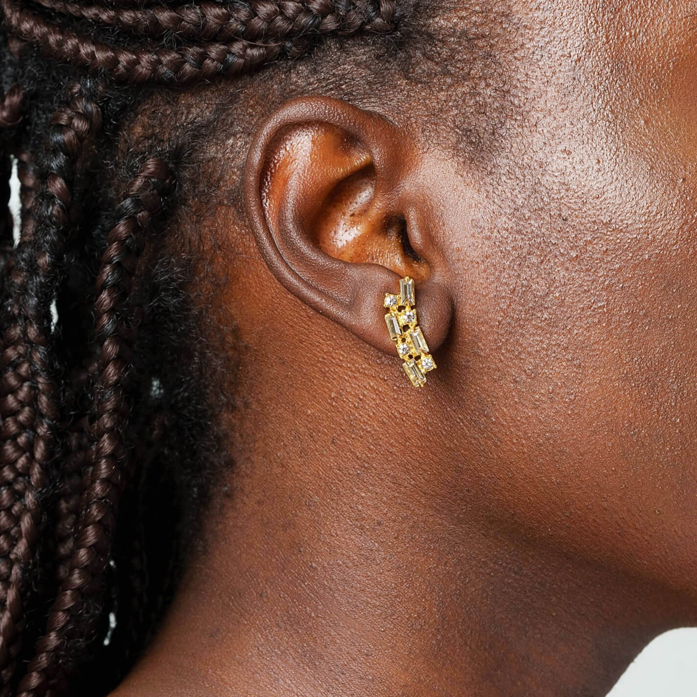 Pendiente Radiant Elegance bañado en oro de 18 quilates