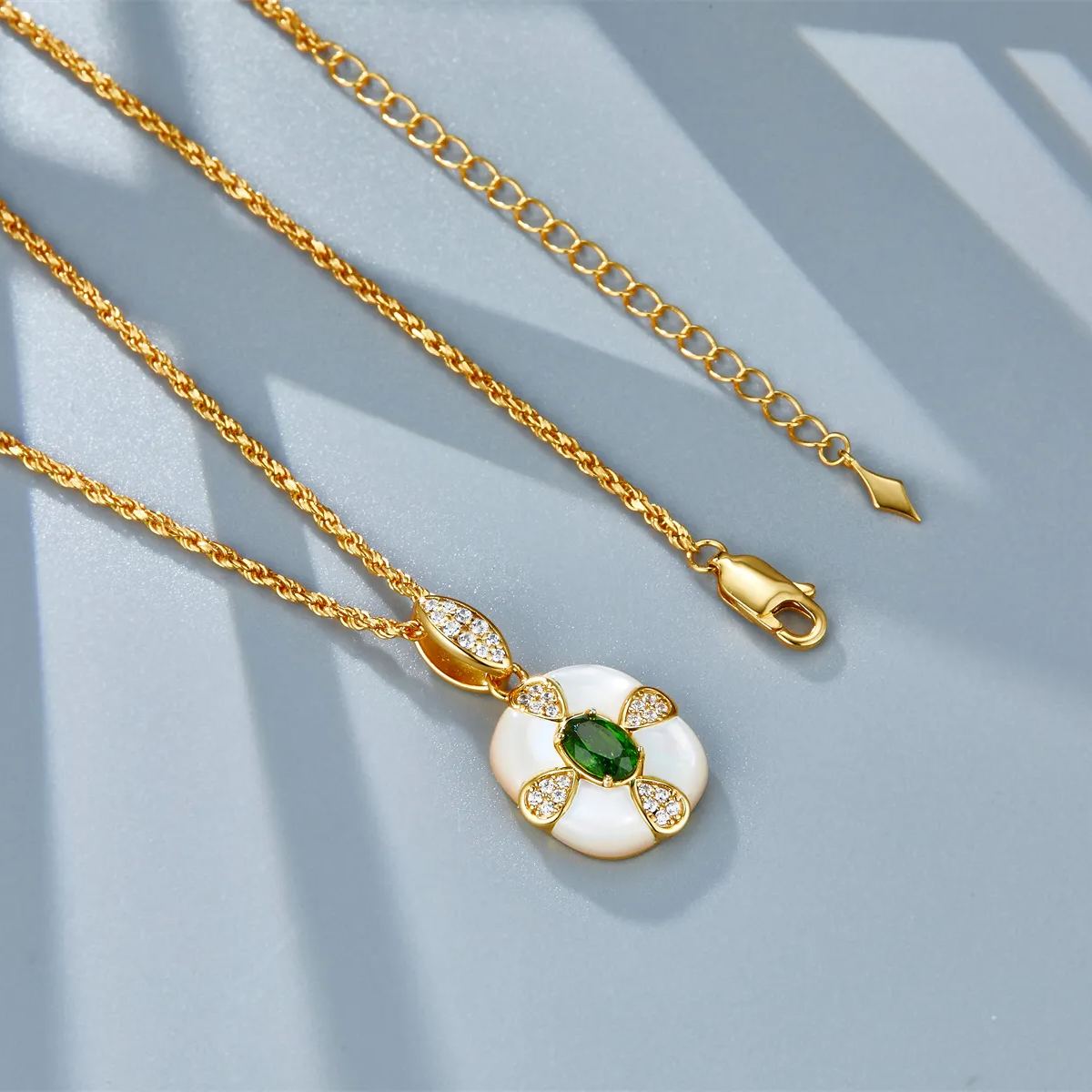 Collar Serenity de oro vermeil de 18 quilates