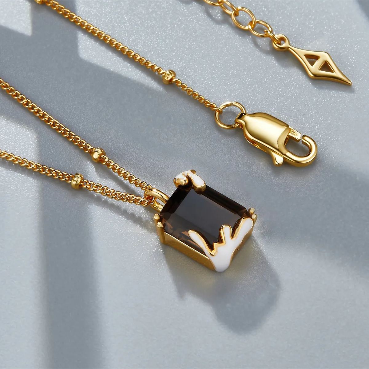 Collier Embrace en or vermeil 18 carats