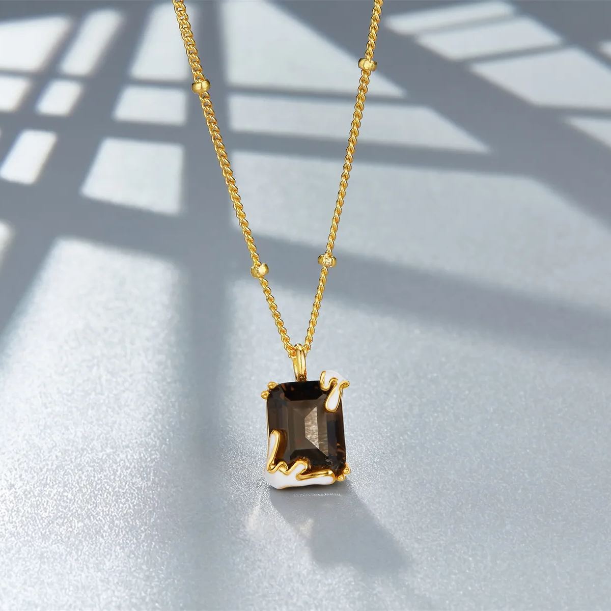 Collier Embrace en or vermeil 18 carats