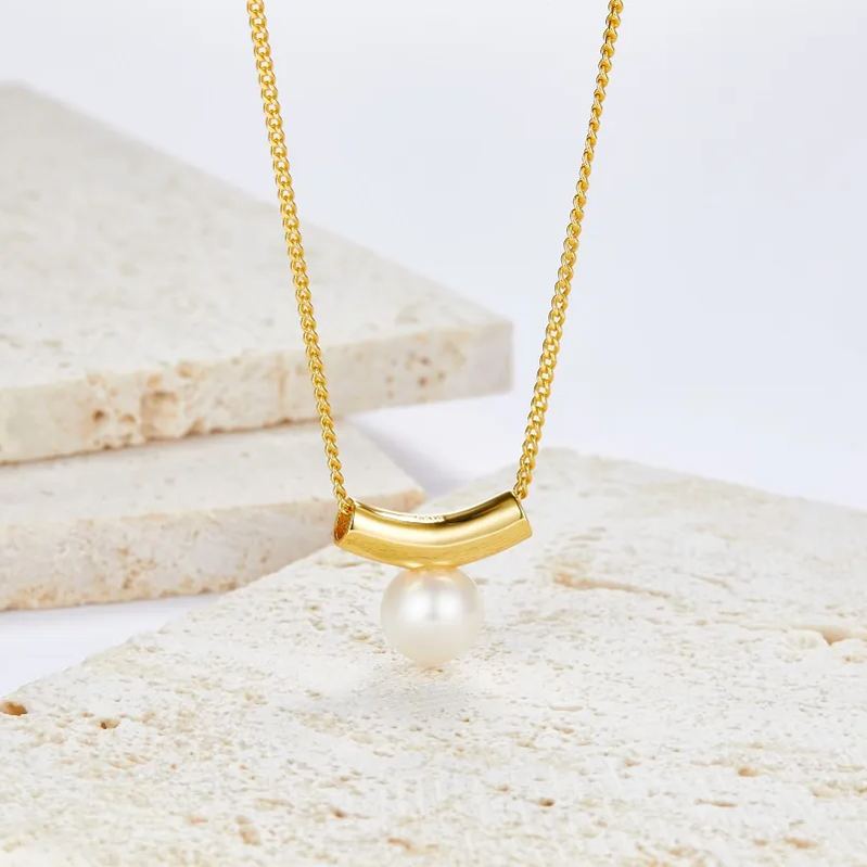 Collar de perlas de oro vermeil de 18 quilates 